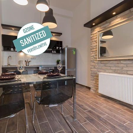 Luxury Apartment By Hi5-Varoshaz Suite بودابست المظهر الخارجي الصورة