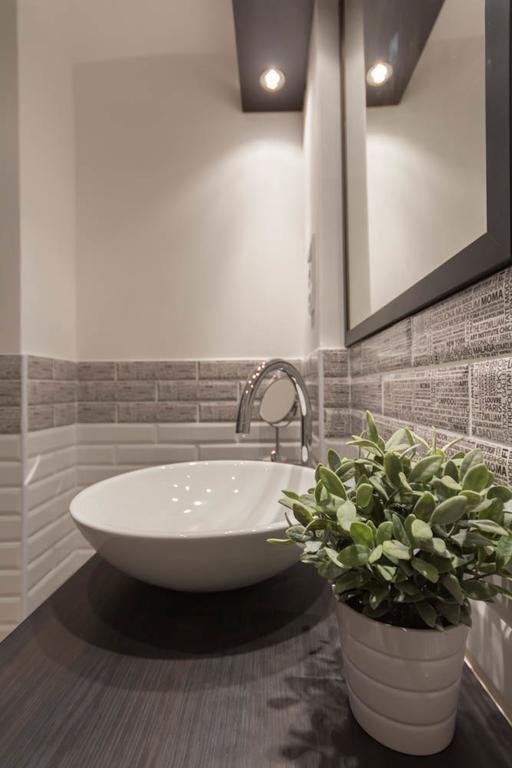 Luxury Apartment By Hi5-Varoshaz Suite بودابست المظهر الخارجي الصورة